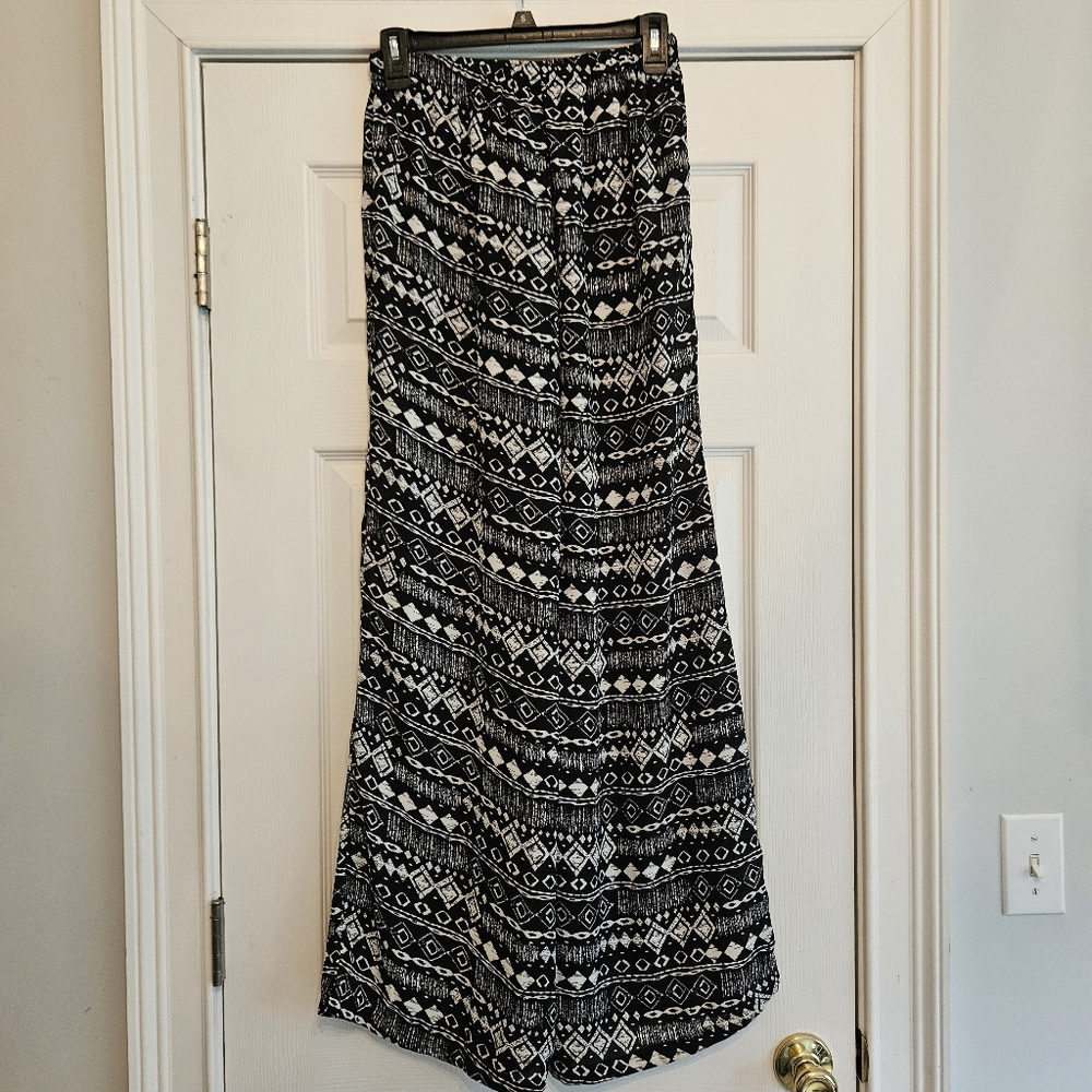 Miss Me Wide Leg Black and White Pants Sz Sm - Picture 2 of 3